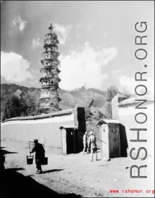 대리 숭성사 삼탑 - 二战时期的小塔