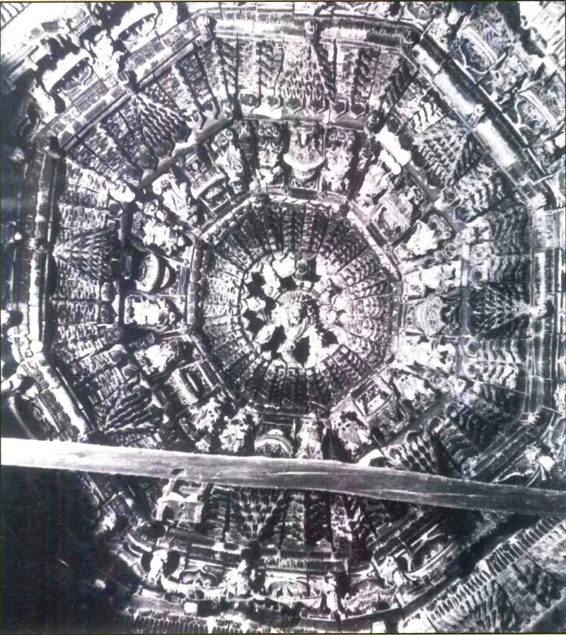 约1934年9月赵城广胜上寺飞虹塔一层藻井旧影,收录于《中国古建筑图典》第三卷