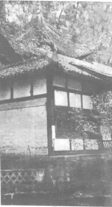 武侯祠 - wuhouci old 04 1936 roof courtyard
