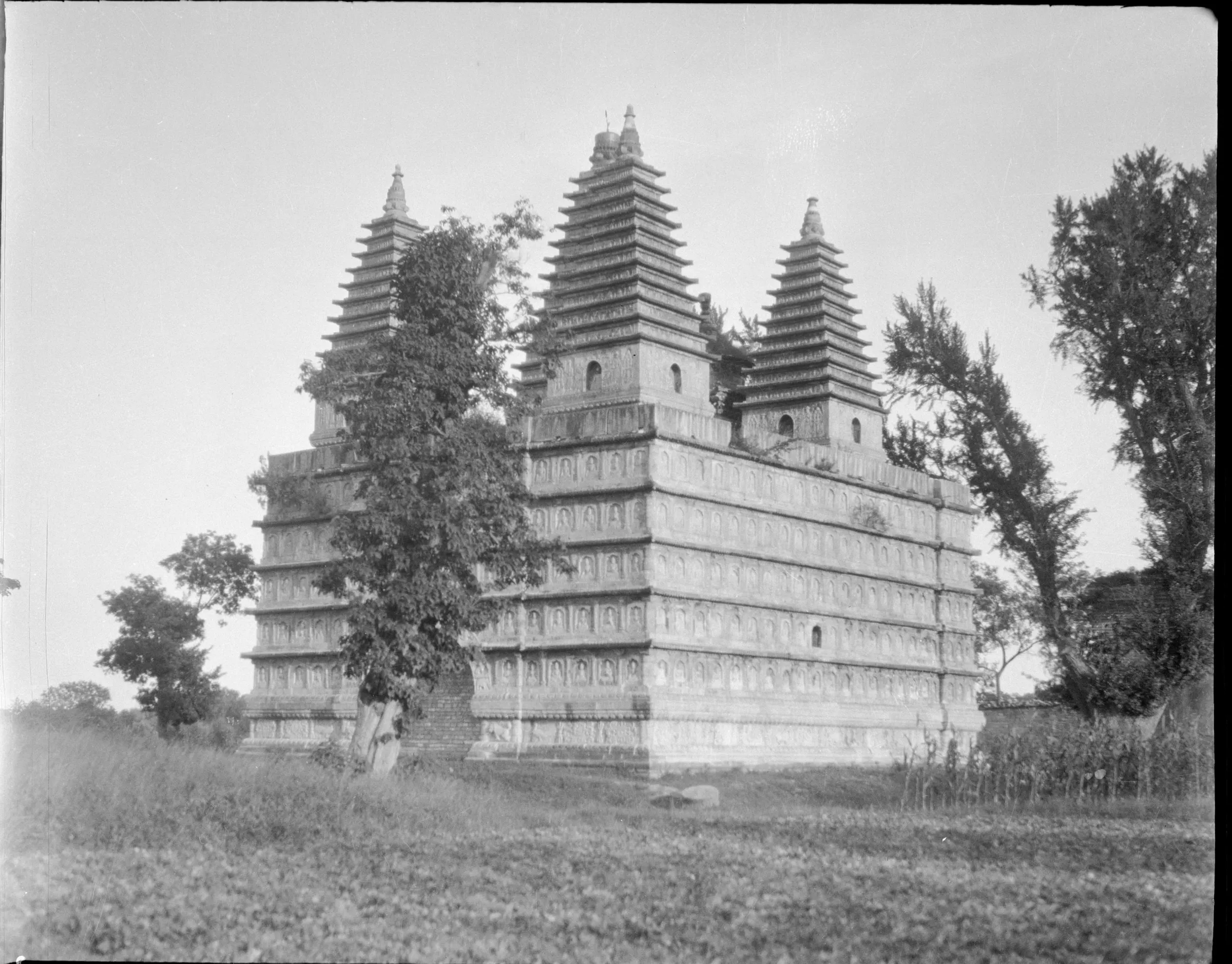 真觉寺金刚宝座 - zhenjuesi wutasi old 01